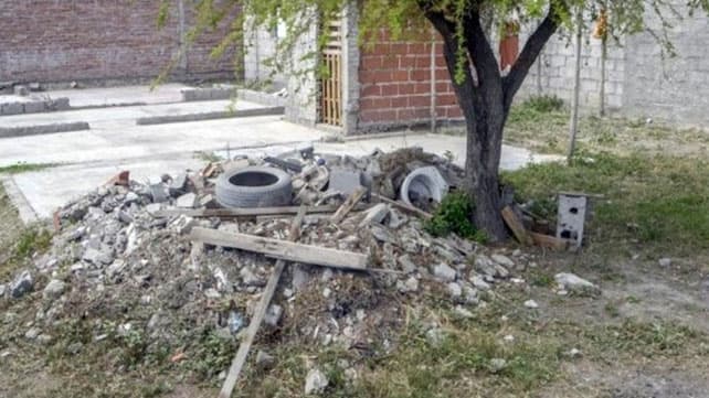 Una mujer fue abusada y cubierta con cal: está internada en grave estado