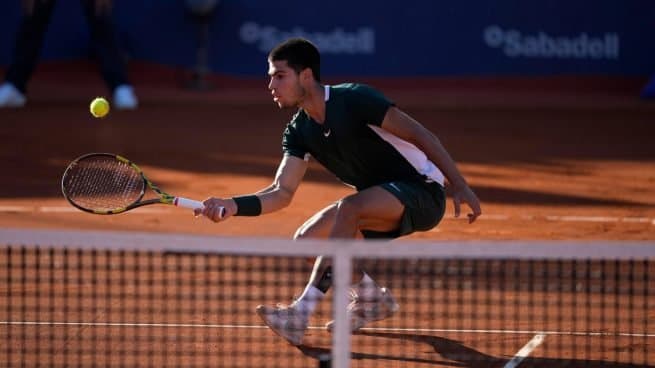 Alcaraz ingresó al top ten del ranking masculino tras el triunfo en Barcelona