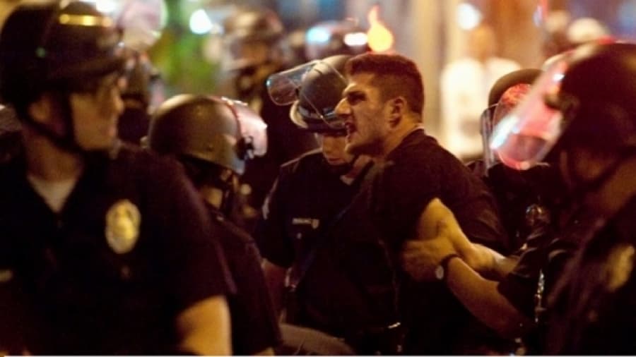 Policías de Los Ángeles no enfrentan la justicia