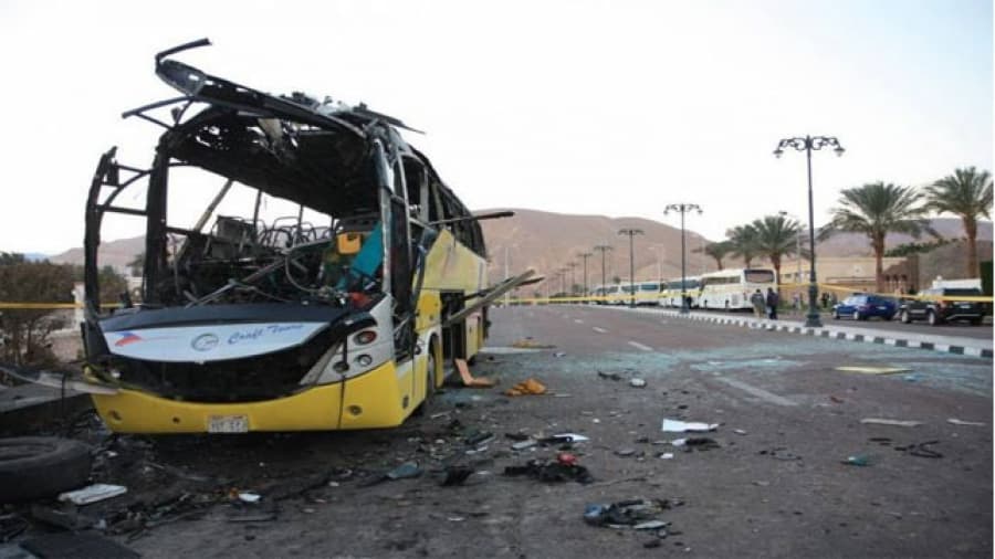 Egipto: Al menos once policías muertos por atentado en el norte del Sinaí