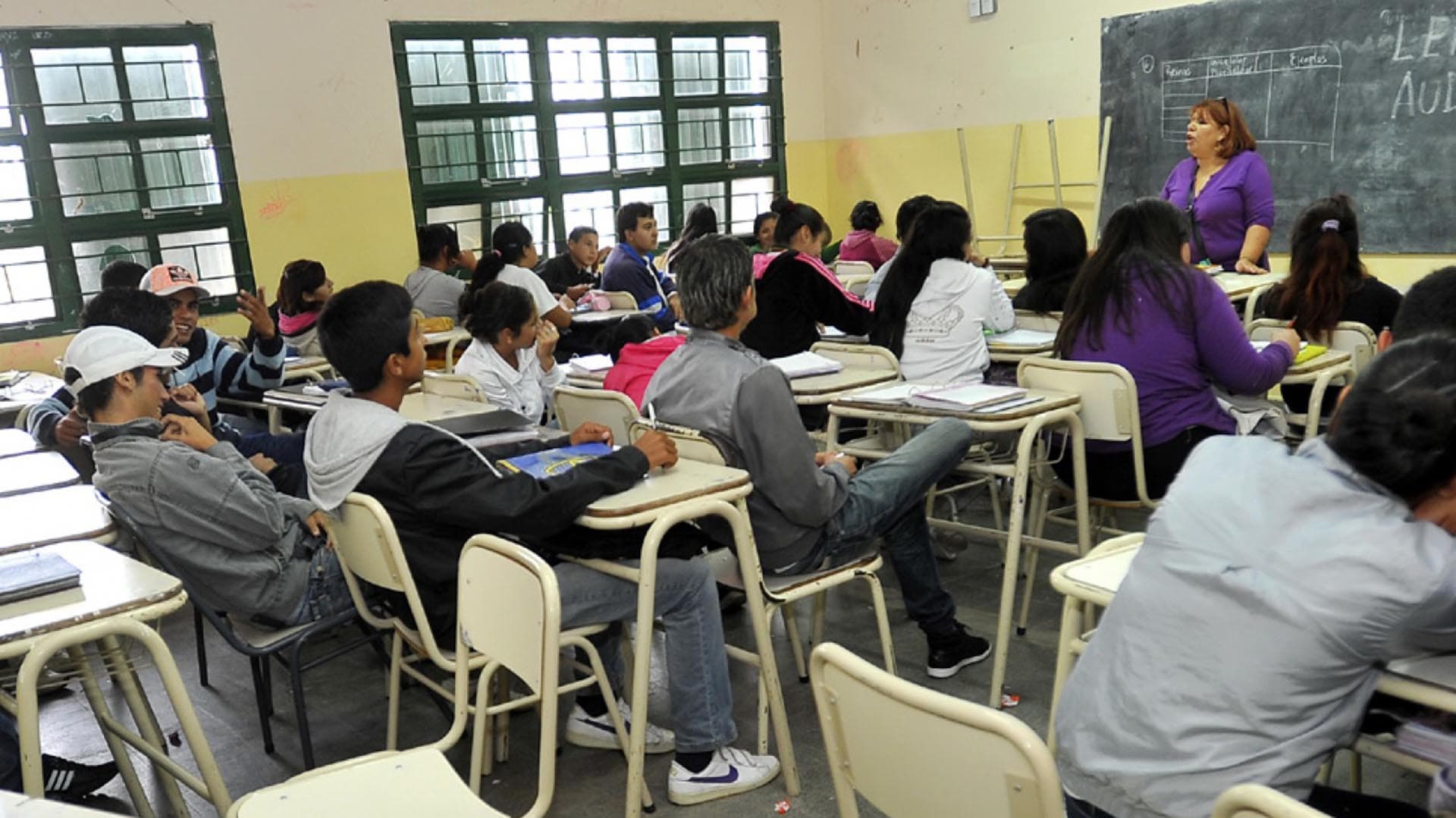 Los alumnos de Formosa pueden pasar de año con 19 materias previas