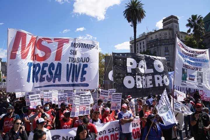 Los piqueteros vuelven a marchar por el centro porteño: se movilizan a la ANSeS y a la Secretaría de Comercio