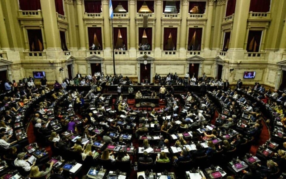 Diputados avanza en proyecto ley de industria automotriz