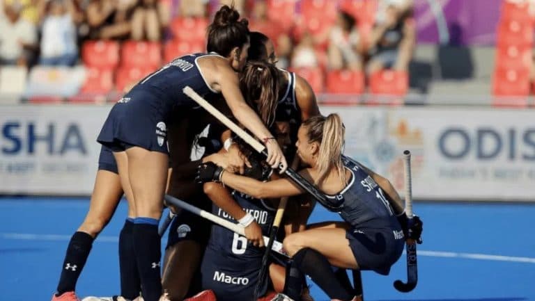 Las Leonas le ganaron a Inglaterra y son semifinalistas del mundial