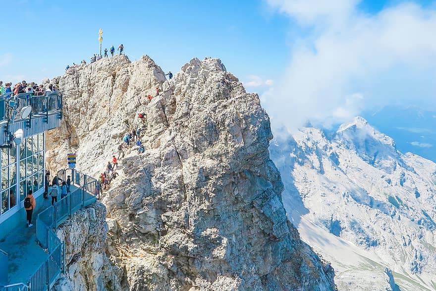 Por el cambio climático, Alemania pierde un glaciar en los Alpes