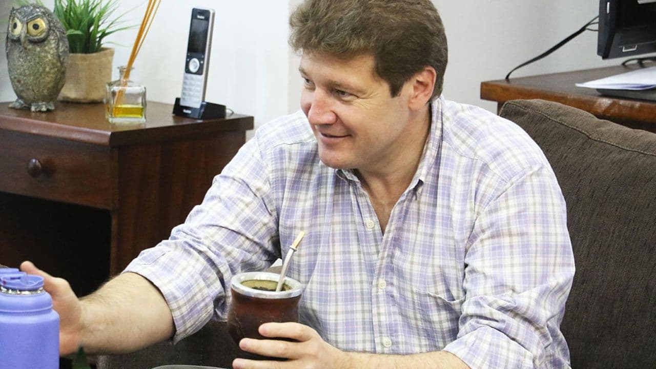 El gobernador Melella anunció elecciones unificadas y adelantadas