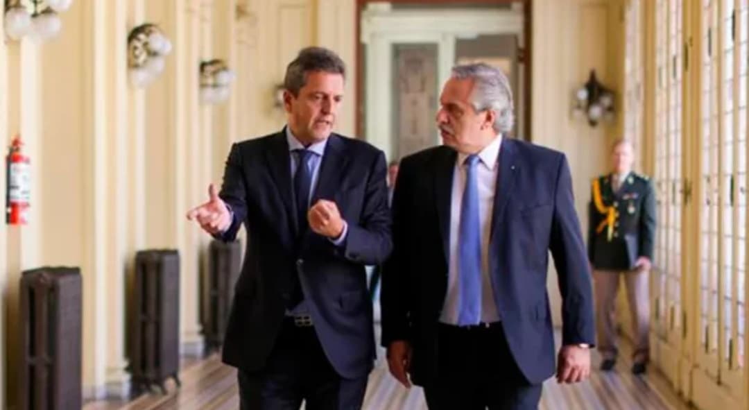 En medio de la interna: Alberto Fernández encabeza un acto junto a Sergio Massa