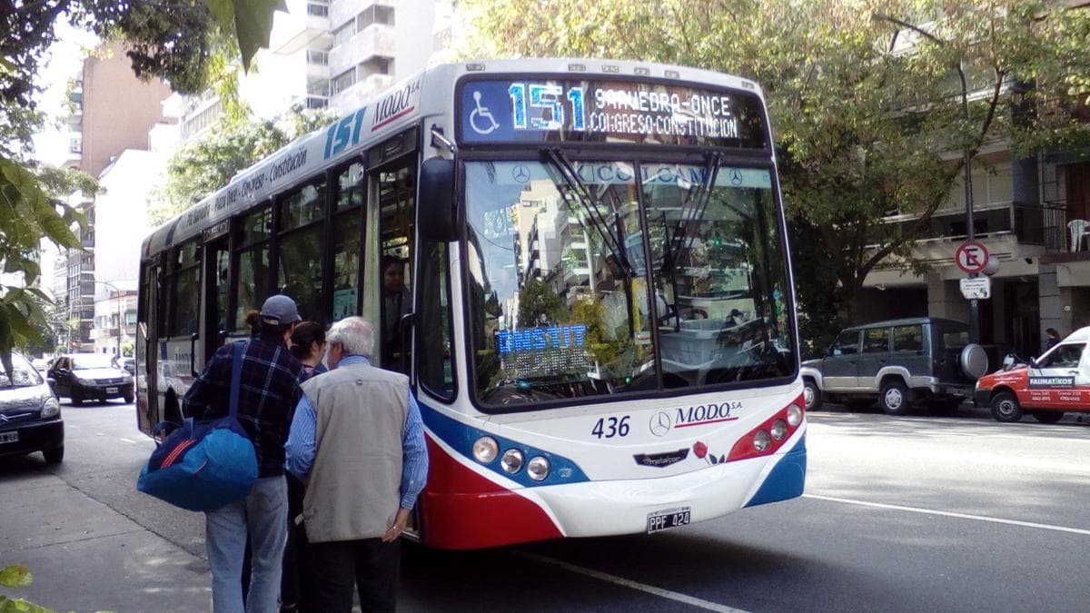 Paro de colectivos: el Ministerio de Trabajo extendió la conciliación obligatoria y se suspendió la medida