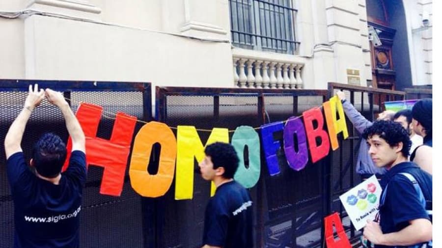 Por las persecuciones, un joven ruso gay pidió asilo en la Argentina