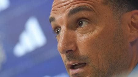 Scaloni: «Messi está bien, hablaré con él para definir si juega desde el inicio o no»