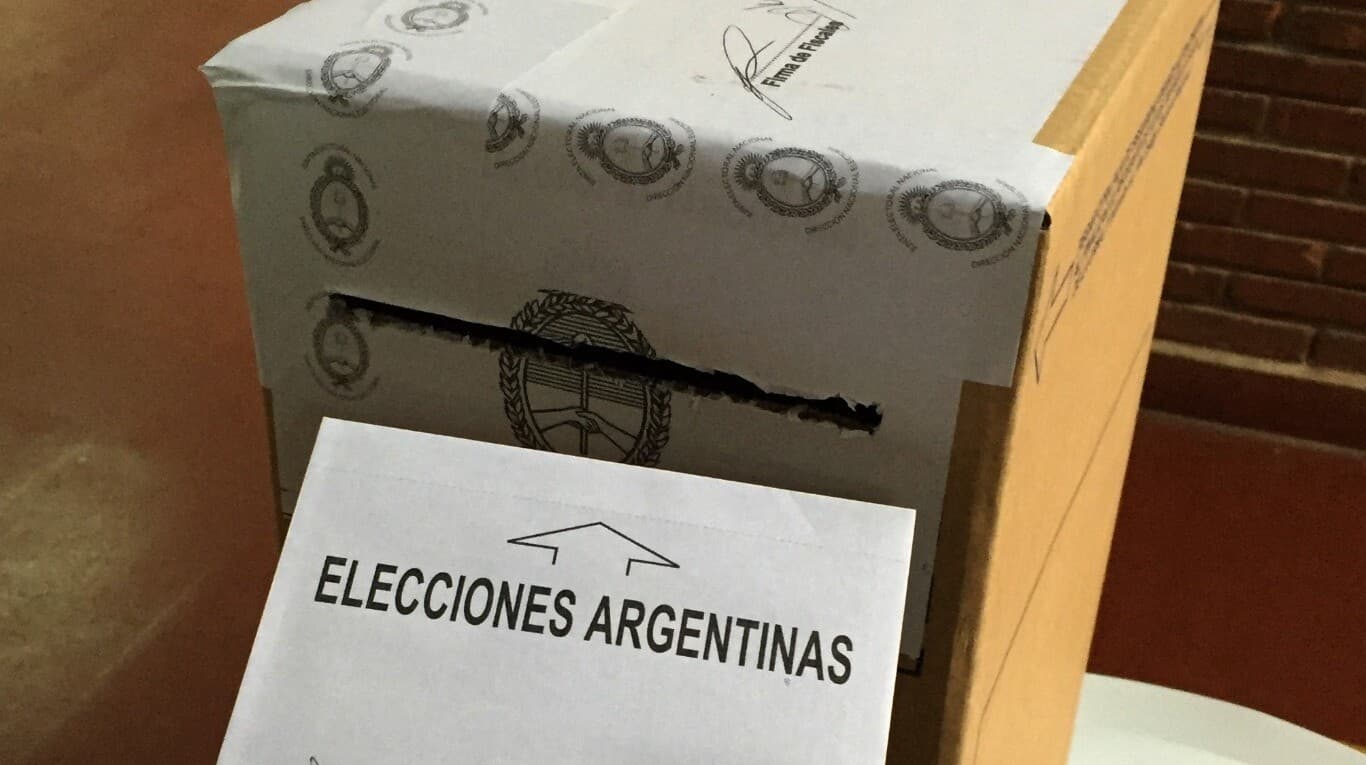 La Justicia Electoral advirtió a la Libertad Avanza que la ausencia de boletas en las mesas electorales será su exclusiva responsabilidad