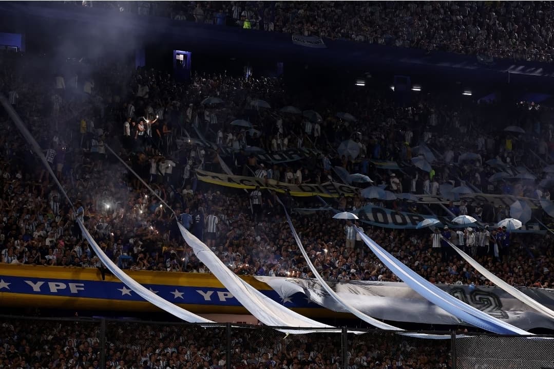 Duro golpe para Boca tras la derrota de Argentina contra Uruguay: clausuran la Bombonera por «superar la capacidad» del público y el club sacó un fuerte comunicado