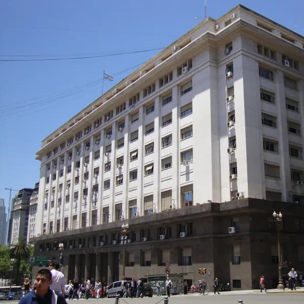 El Gobierno autoriza la emisión de deuda por $2 billones