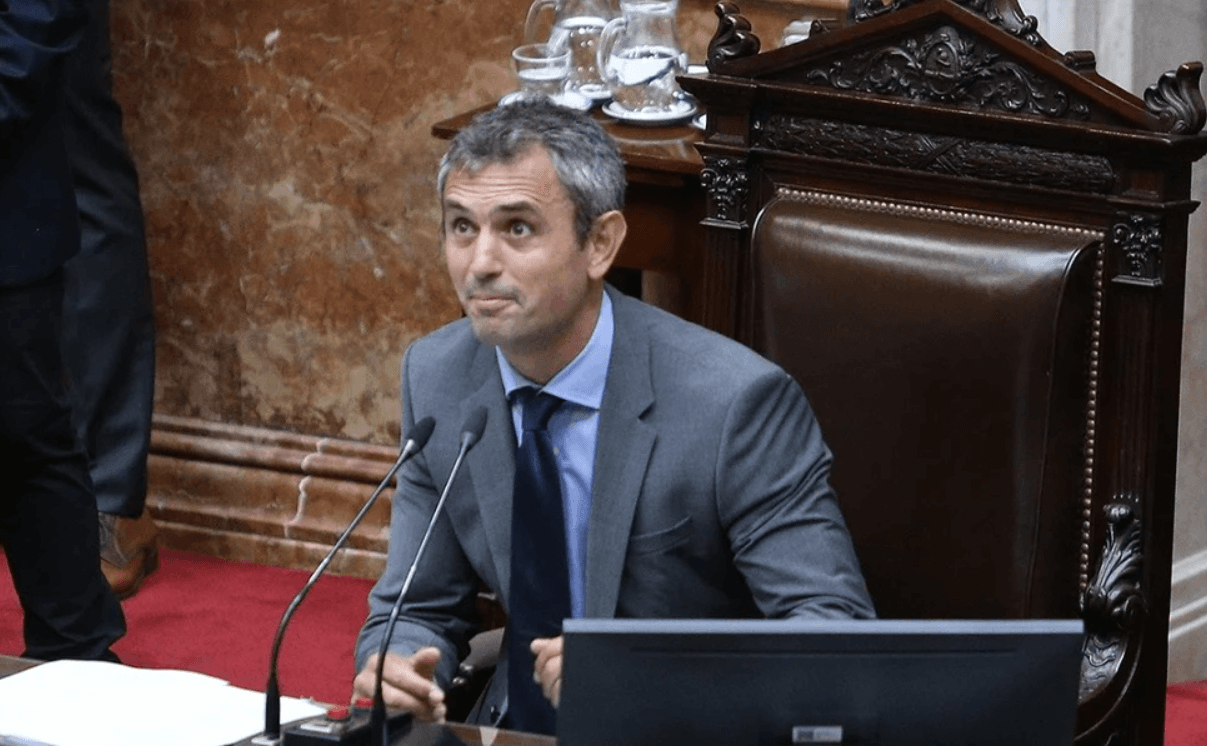 Ley ómnibus: el Gobierno logró quórum y arrancó la maratónica sesión para aprobar el megaproyecto del Ejecutivo