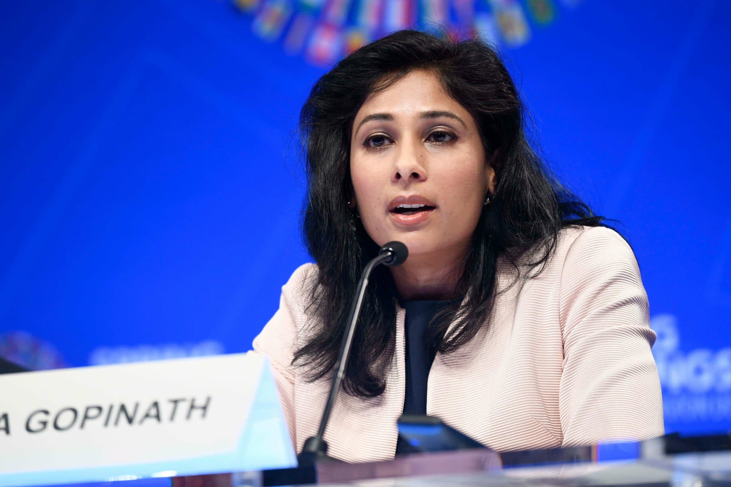 Quién es Gita Gopinath, la funcionaria del FMI que se reunirá con Javier Milei, y qué se sabe del encuentro