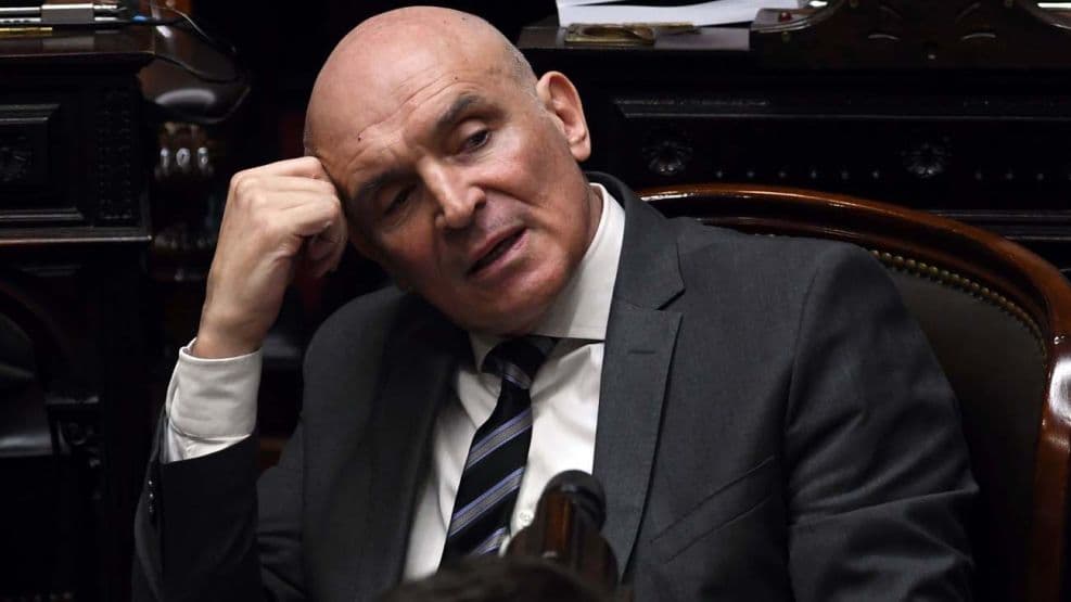 En medio de la pelea con Kicillof, denunciaron a José Luis Espert por llamar a no pagar impuestos en PBA