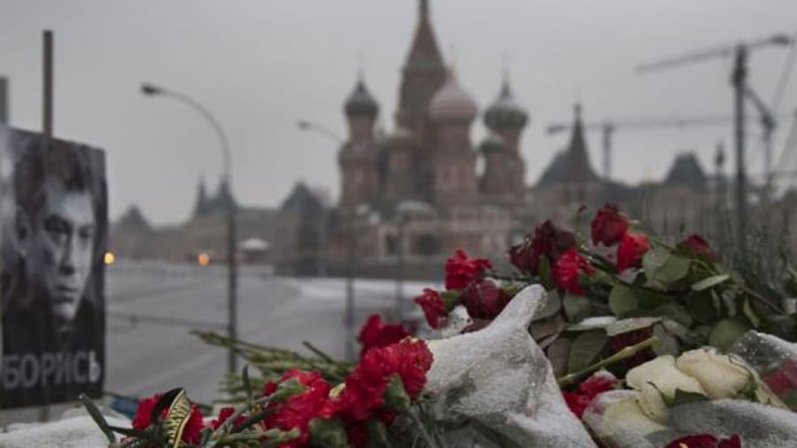Rusia detiene a dos personas por el asesinato del opositor Nemtsov