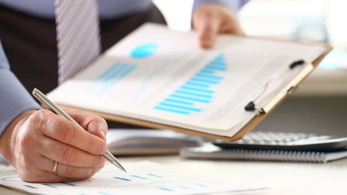 Las empresas que quiere privatizar Milei tuvieron un déficit de $1,6 billones en 2023 y hay tres bajo la lupa