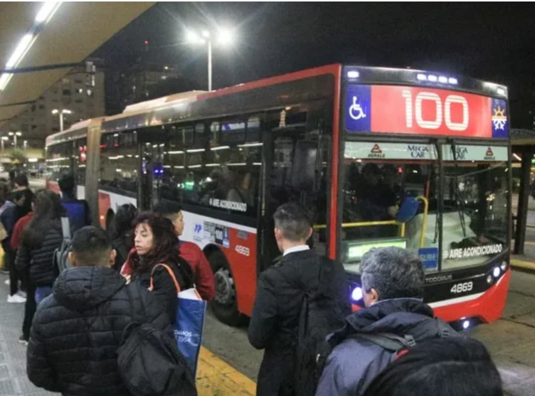 Transporte: La UTA levantó la medida de fuerza, pero dejó una advertencia