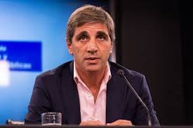 “Es un alivio para la clase media”: el mensaje de Caputo tras la resolución del Gobierno sobre las prepagas
