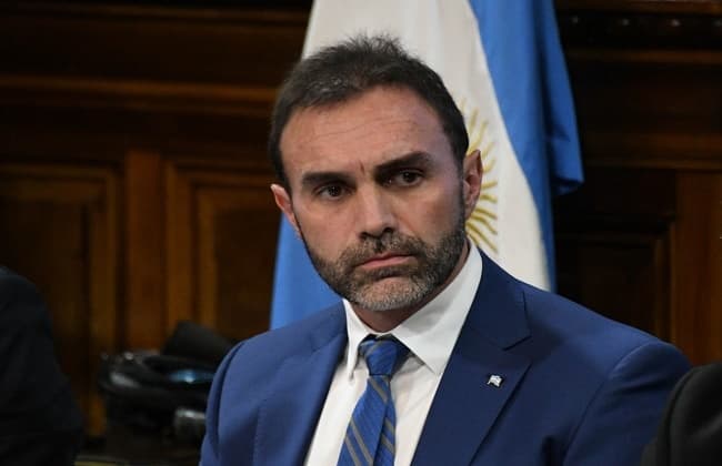 Ezequiel Atauche: “Todos nos merecemos un salario digno, pero no es la discusión de ahora”