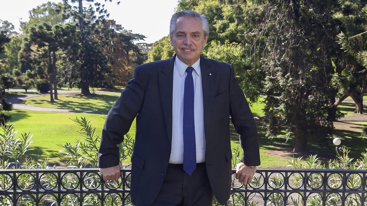 Alberto Fernández se presentó en la causa de los seguros: apeló su inhibición de bienes y busca apartar al juez Ercolini