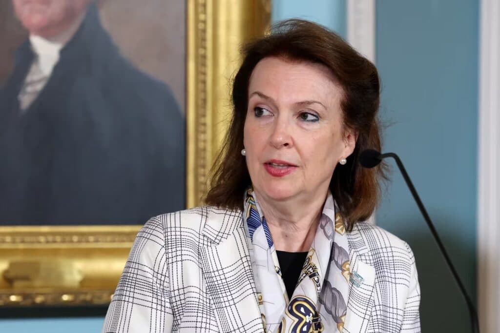 En plena crisis con España, Mondino fue citada al Senado para exponer sobre el rumbo de la política exterior de Milei