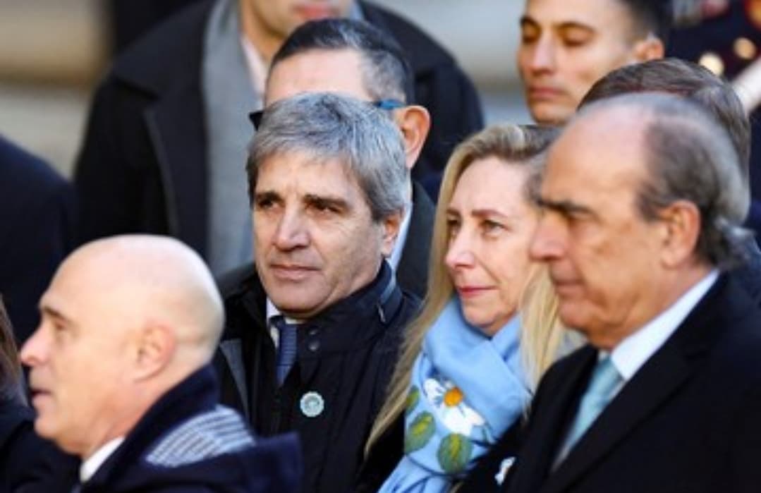 Sin Posse y con Caputo, Milei se va otra vez al exterior