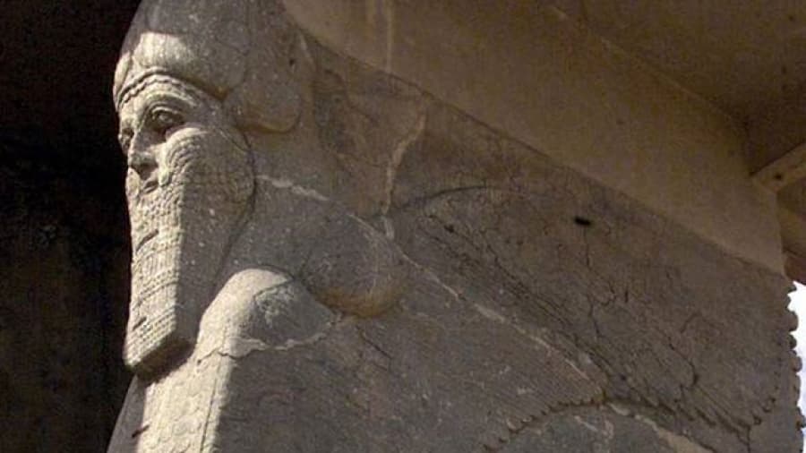 Irak: reducen a escombros una ciudad de 3.000 años de antigüedad