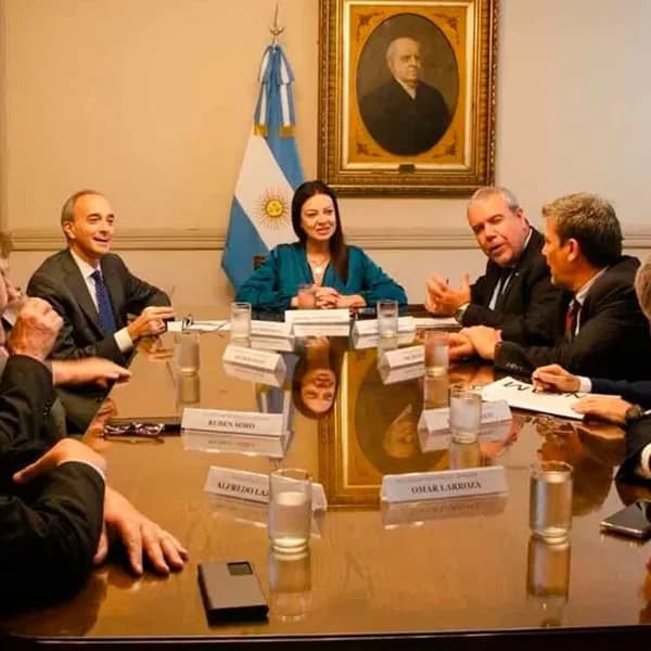 El Gobierno convocará al Consejo que define la suba del salario mínimo para el 18 de julio