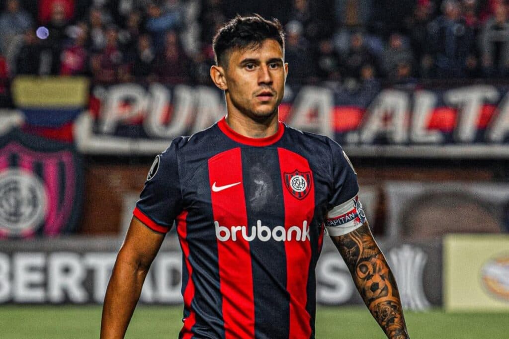 San Lorenzo confirmó la venta de Adam Bareiro a River: las cifras finales de la operación
