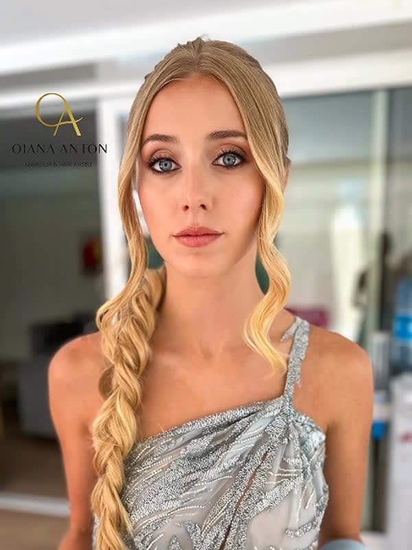 Ex deportista y amante de los caballos: quién es Ana Montoya, la novia de Muniain que lo acompaña en Argentina