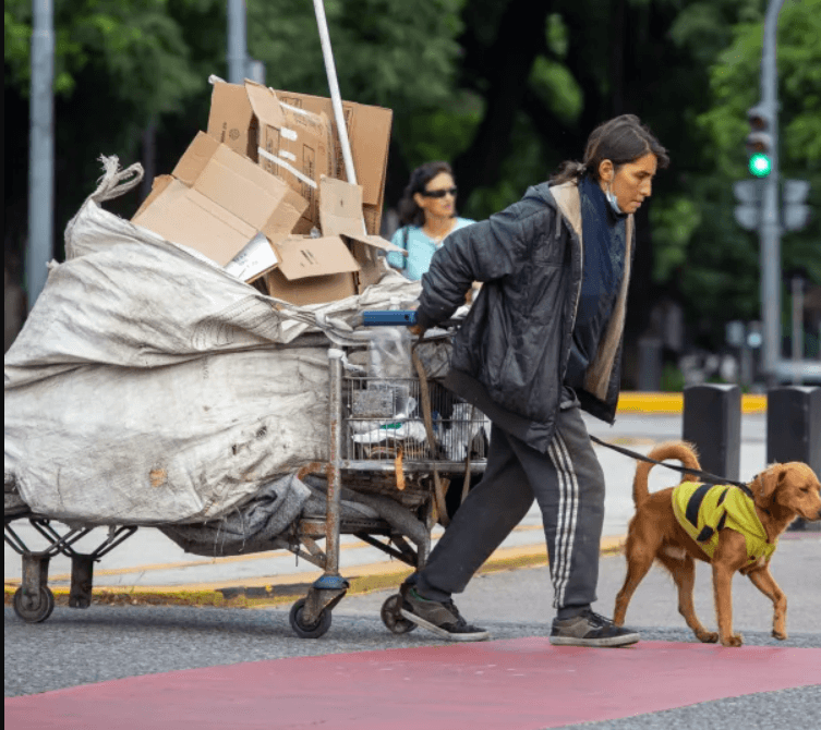 Canasta básica porteña: un grupo familiar necesitó más de $900 mil para no ser pobre