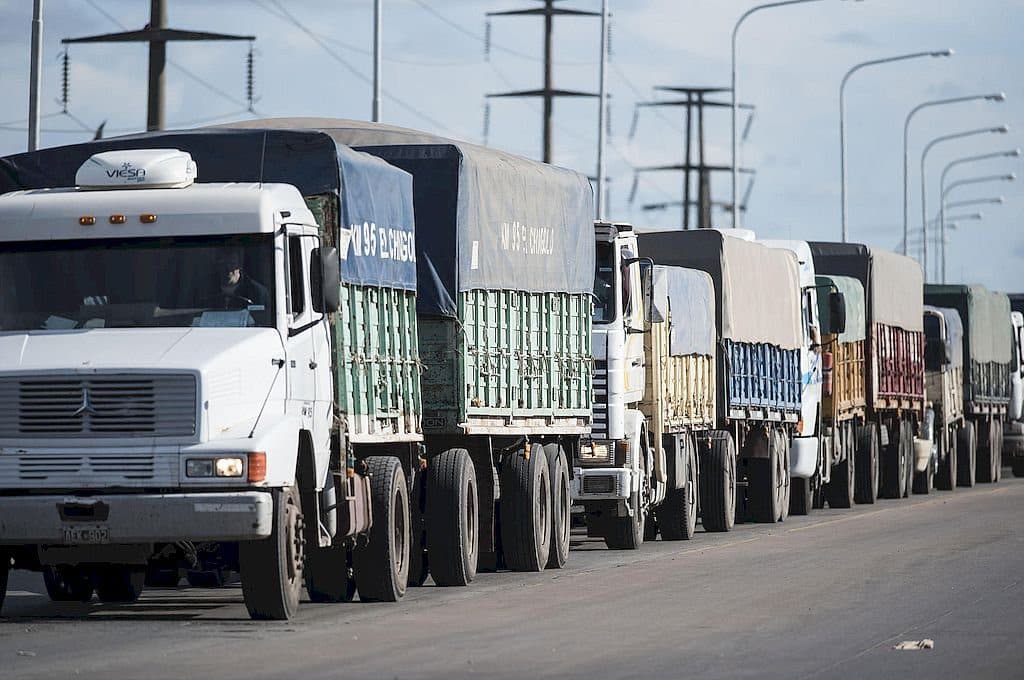 El Gobierno terminó con el “registro Moyano” para choferes de camiones