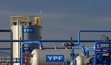 YPF creó una empresa para avanzar en su megaproyecto de GNL, en medio de las dudas por Petronas