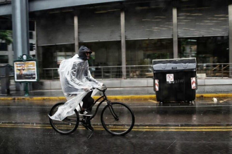 Empezó a caer granizo en el conurbano y rige el alerta amarilla por tormentas en CABA y la provincia de Buenos Aires