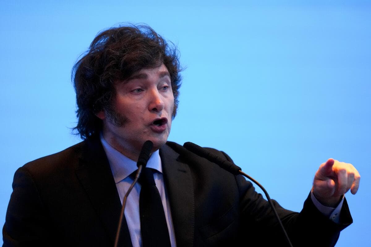 Financial Times: el régimen libertario de Javier Milei no está listo para levantar el cepo cambiario