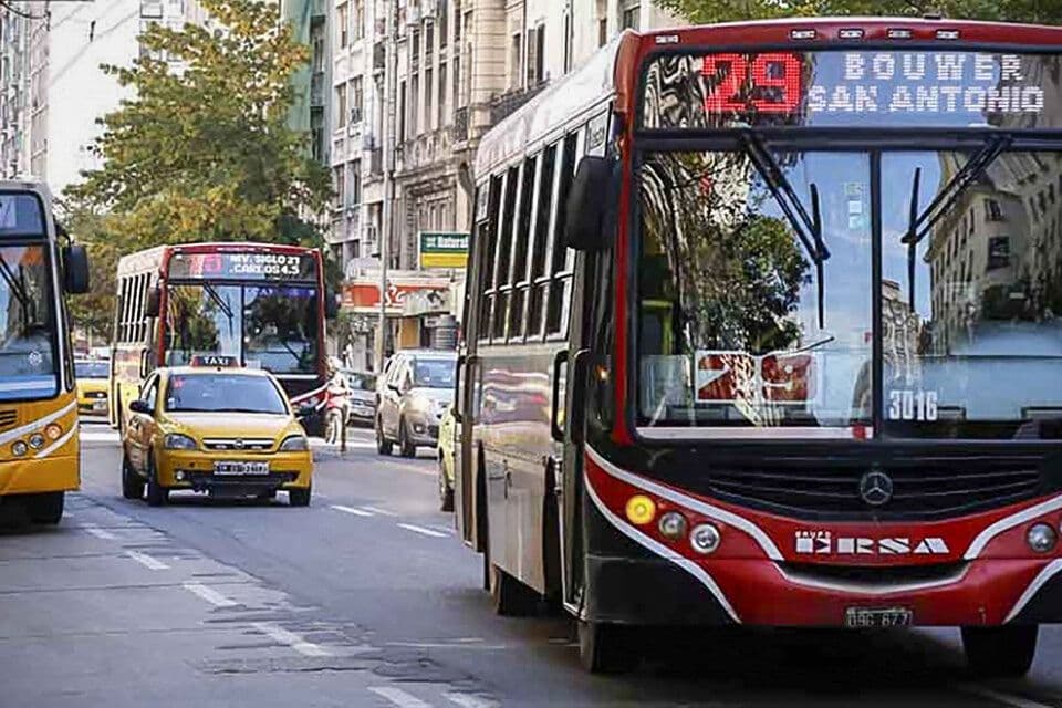 La UTA evalúa adherirse al paro de transporte y podría no haber colectivos el 30 de octubre