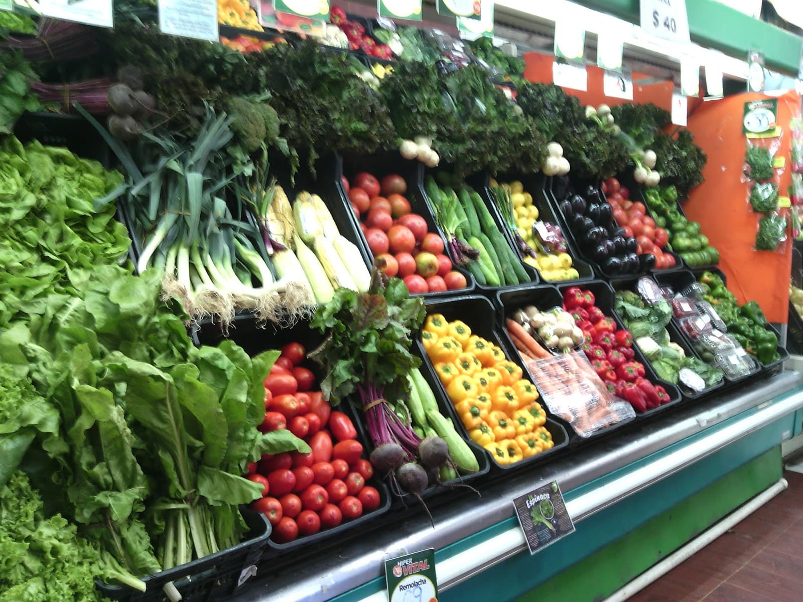 Los alimentos en los barrios del conurbano bonaerense aumentaron 4,1% en octubre