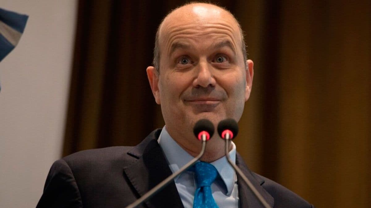 El Gobierno insiste en que quiere privatizar el Correo y asegura que no necesita pasar por el Congreso
