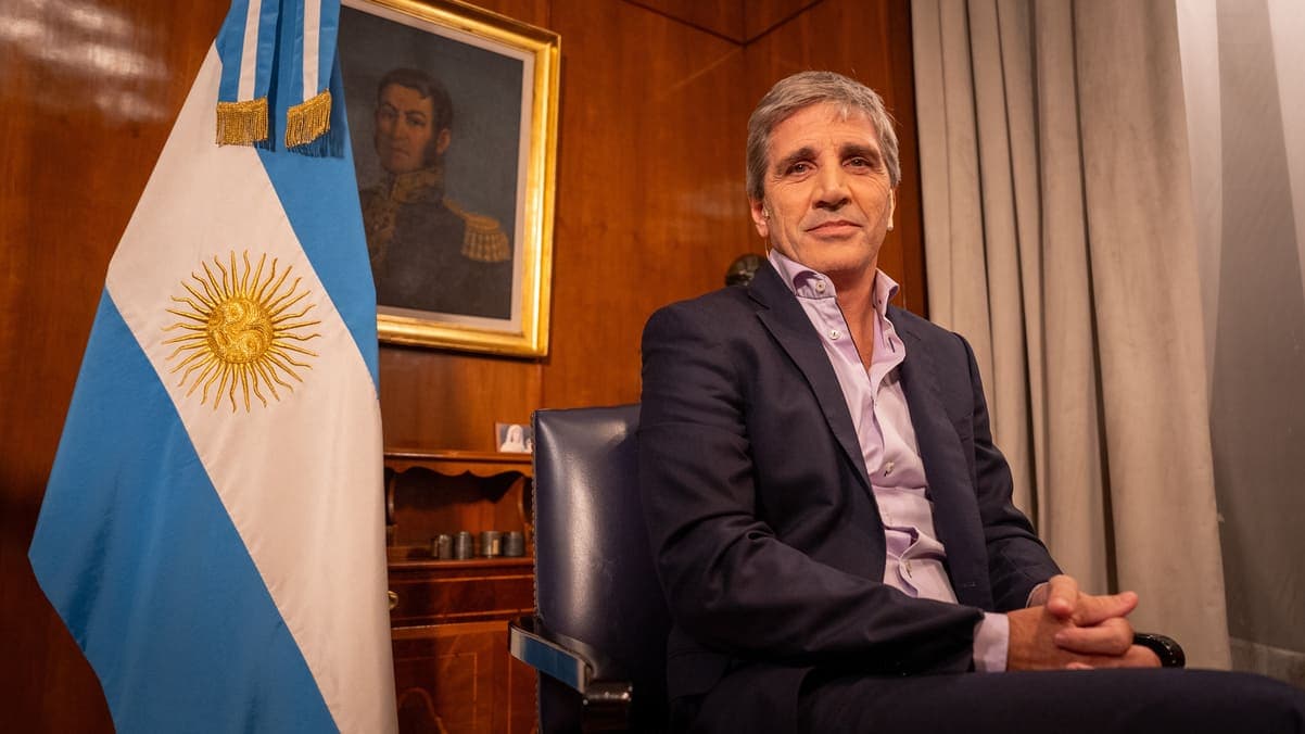 Luis Caputo: “Para salir del cepo necesitamos una inyección de reservas adicionales”