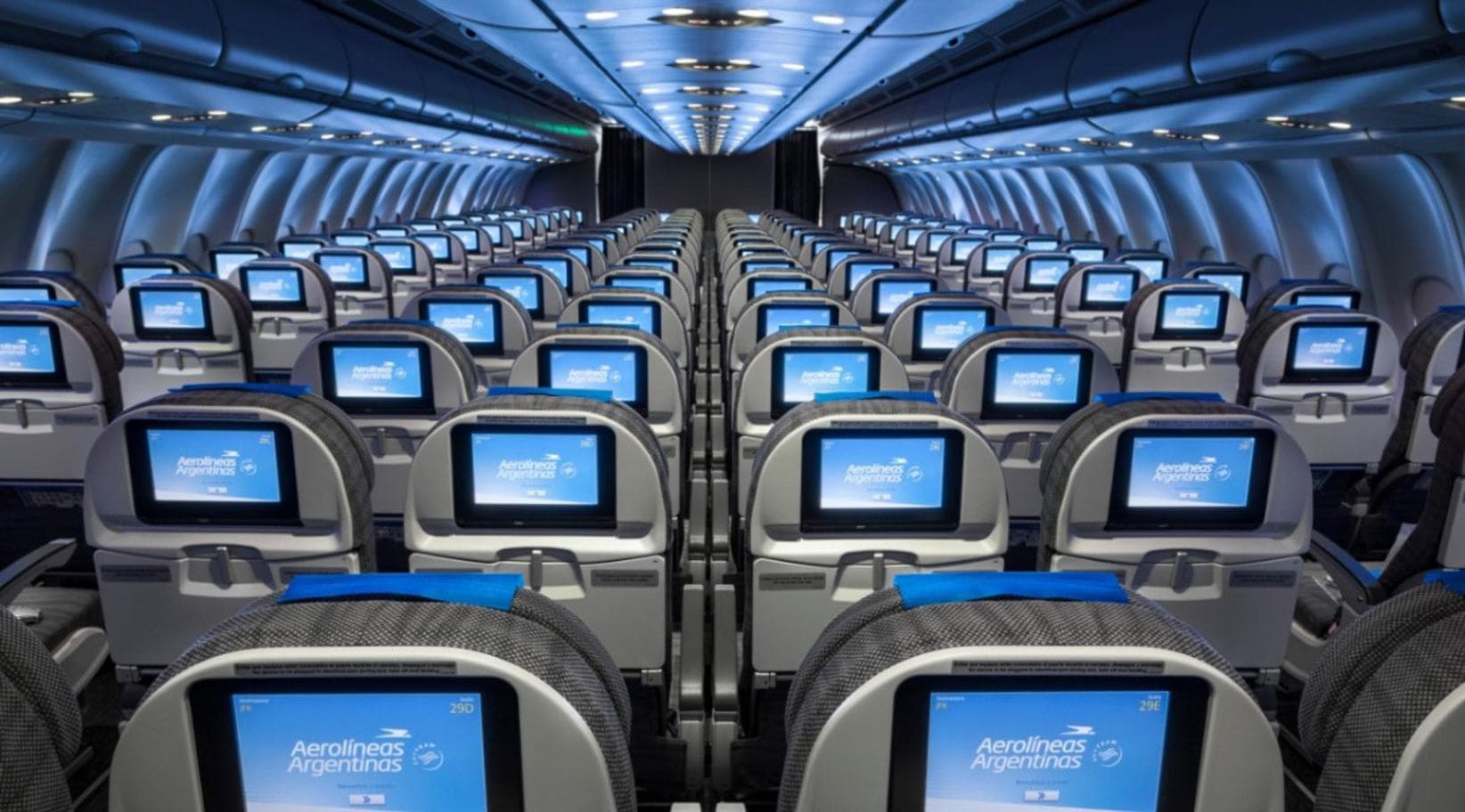 Avanzan las negociaciones entre Aerolíneas y los sindicatos a la espera de un acuerdo salarial y laboral