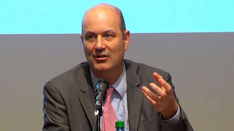 Cómo son las preguntas del “examen de idoneidad” con el que el Gobierno evaluará a 40.000 empleados públicos