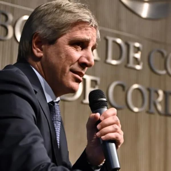 Luis Caputo: “Nos sigue preocupando y nos seguimos ocupando de la inflación”