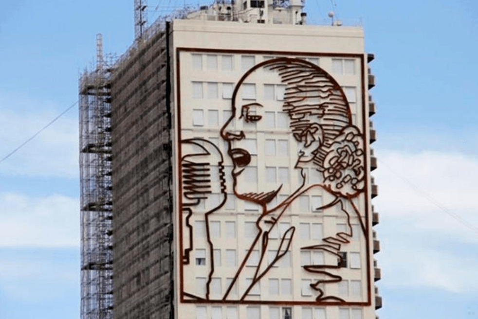 El Gobierno prohibió la propaganda política partidaria en edificios públicos de Nación y modificó una ley para impedir el adoctrinamiento en el ámbito educativo