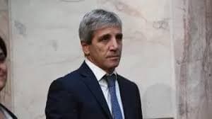 Caputo habló sobre la suba de los dólares paralelos: “La gente debe comprar porque se va de vacaciones afuera”
