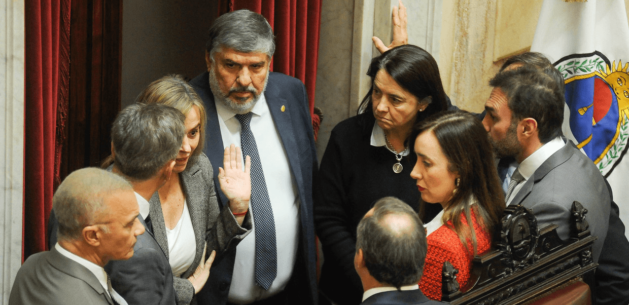 Villarruel no prorrogó el congelamiento y ya rige el aumento para los senadores: $ 9,5 millones por mes