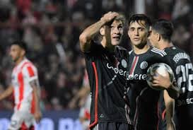 River busca su primera victoria en el Torneo Apertura ante Instituto de Córdoba: hora, formaciones y TV