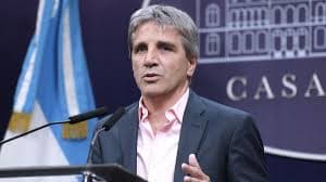 “Los fundamentos no cambian”: el Gobierno se repliega sobre su plan económico para evitar un impacto en los mercados