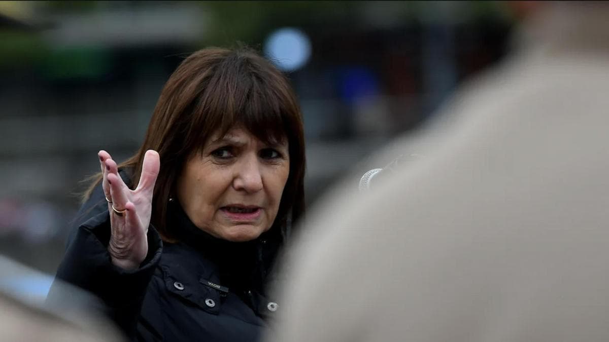La fuerte advertencia de Patricia Bullrich a los barras que se sumen a la marcha de jubilados